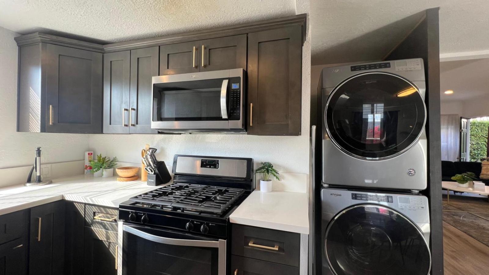 Hébergement de vacances Spacious 3br 3ba Private Yard In Culver
